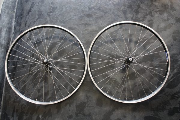 Vuelta Wheelset 26  Standard Wheelset Supply