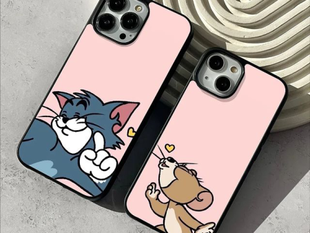 Tom and Jerry sharing Love Premium Glossy Cases on Sale